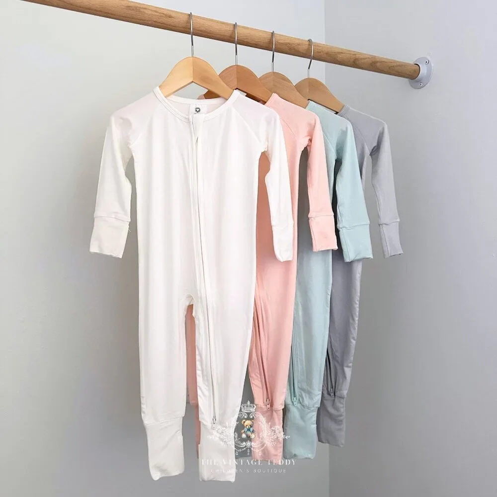 NWT Cute Baby Sleep N' Play Soft Bamboo Pajamas One-piece Bodysuits Set 18-24M